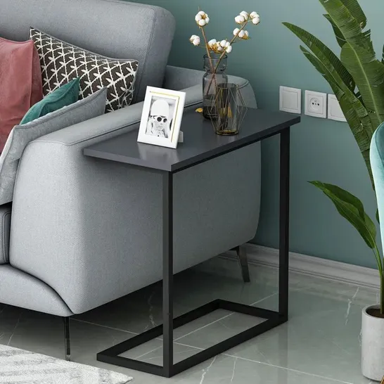 BOXED GARDNERVILLE END TABLE (1 BOX)