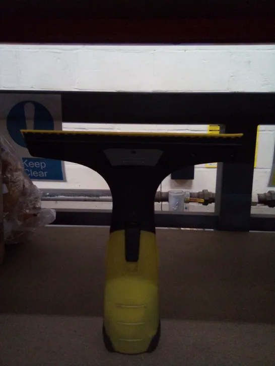 KARCHER WV2 PLUS WINDOW VAC 