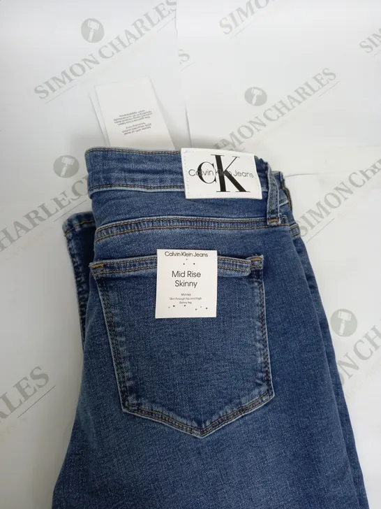 CALVIN KLEIN MID RISE SKINNY DENIM JEANS SIZE W28 L32