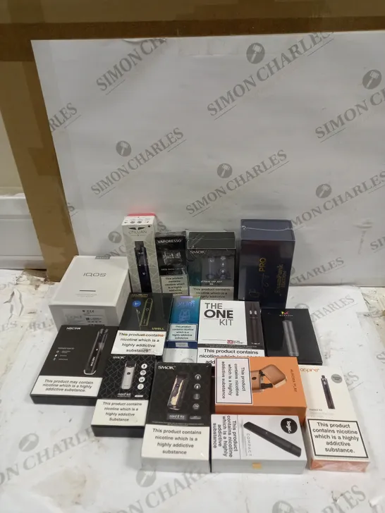 LOT OF ASSORTED E-CIGARETTES AND VAPE ACCESSORIES