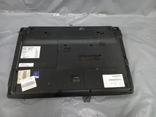 FUJITSU LIFEBOOK A544 15 INCH I5-4210M 2.60GHZ