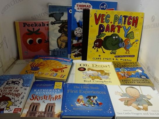 LOT OF APPROXIAMTELY 17 ASSORTED CHILDRENS BOOKS 