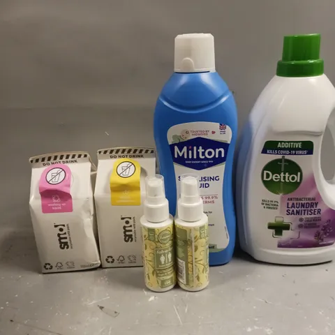 APPROXIMATELY 15 ASSORTED CLEANING PRODUCTS TO INCLUDE LAUNDRY SANITISER, WASHING UP LIQUID, STERILISING FLUID ETC - COLLECTION ONLY 