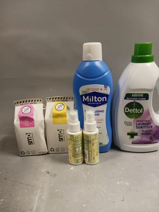 APPROXIMATELY 15 ASSORTED CLEANING PRODUCTS TO INCLUDE LAUNDRY SANITISER, WASHING UP LIQUID, STERILISING FLUID ETC - COLLECTION ONLY 