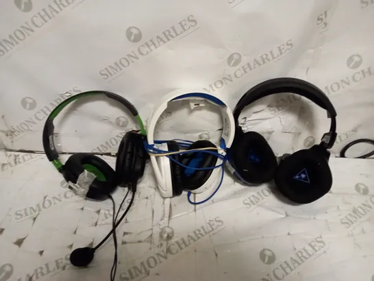 LOT OF APPROXIMATELY 20 LOOSE GAMING HEADSETS OF VARYING MODELS AND MAKES SUCH AS TURTLE BEACH, STEELSERIES, RAZER, ETC