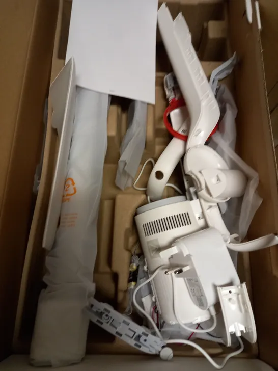 LOT OF APPROXIMATELY 10 ASSORTED ITEMS TO INCLUDE DELONGHI DEDICA STYLE COFFEE MACHINE, KARCHER WINDOW VAC BODIES, ROIDMI S1 CLEANER, ETC - COLLECTION ONLY