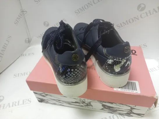 BOXED GENE NAVY LEATHER WEDGE TRAINERS - SIZE 38