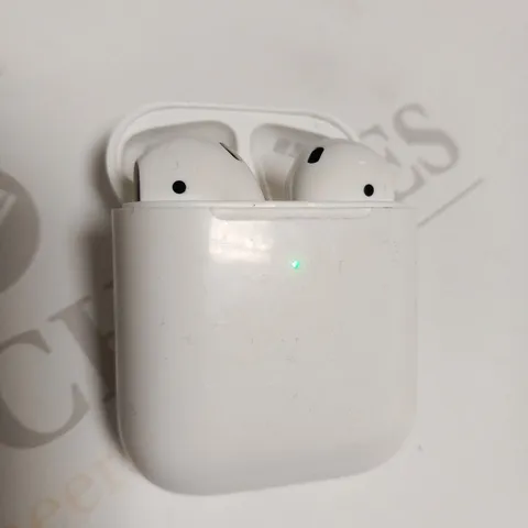 APPLE AIR PODS