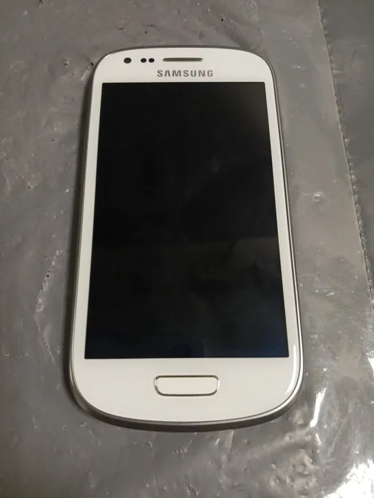 SAMSUNG GT-I8190