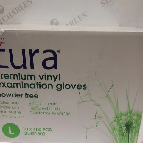 BOX OF APPROXIMATELY 10 X 100 GL421303 CURA PREMIUM VINYL EXAMINATION GLOVES