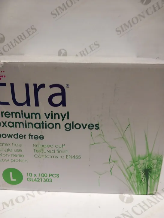 BOX OF APPROXIMATELY 10 X 100 GL421303 CURA PREMIUM VINYL EXAMINATION GLOVES