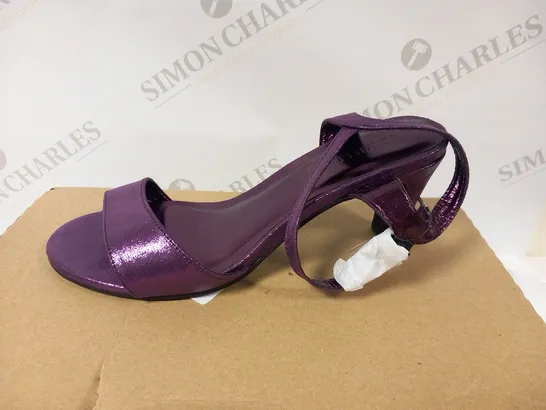 BOXED JD WILLIAMS BARELY THERE PURPLE SIZE 5