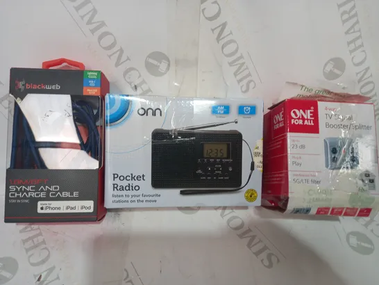 LOT OF APPROXIMATELY 20 ASSORTED HOUSEHOLD ITEMS TO INCLUDE BLACKWEB SYNC AND CHARGE CABLE, ONN POCKET RADIO, ONE FOR ALL TV SIGNAL BOOSTER/SPLITTER, ETC