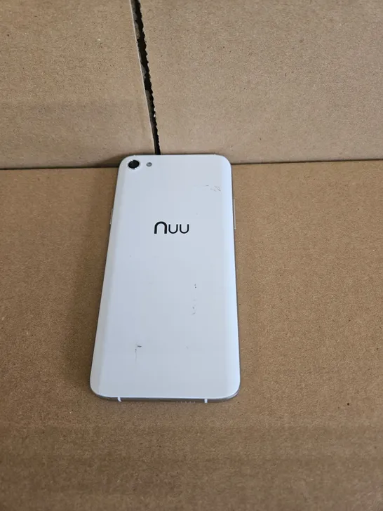 NUU SMART PHONE 