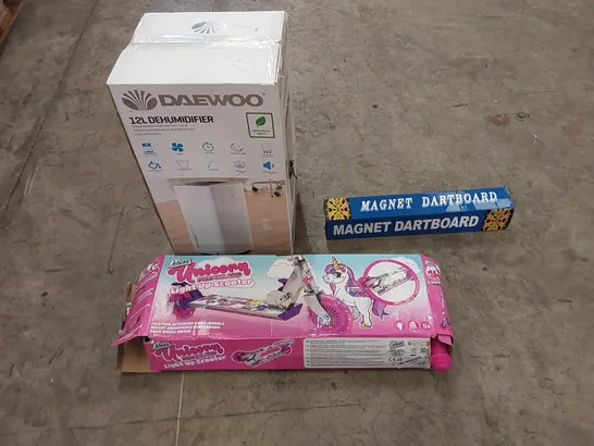 PALLET OF ASSORTED HOUSEHOLD ITEMS AND CONSUMER PRODUCTS. INCLUDES; KIDS SCOOTER, DEHUMIDIFIER, MAGNET DARTBOARD, BOXED FURNITURE ETC 