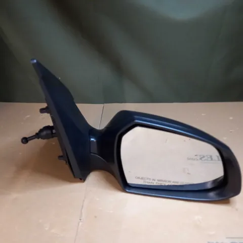 RIGHT HAND DOOR WING MIRROR 