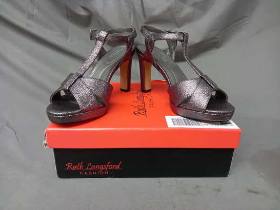 BOXED PAIR OF RUTH LANGSFORD HEELED SANDALS IN PEWTER SIZE 4