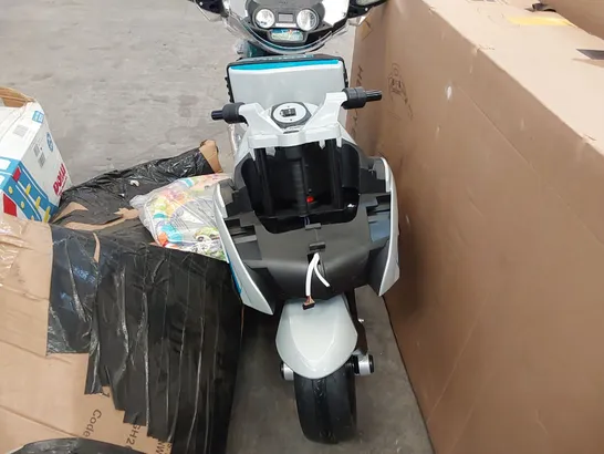 ELECTRIC RIDE ON BMW POLICE BIKE [COLLECTION ONLY] (1 ITEM)