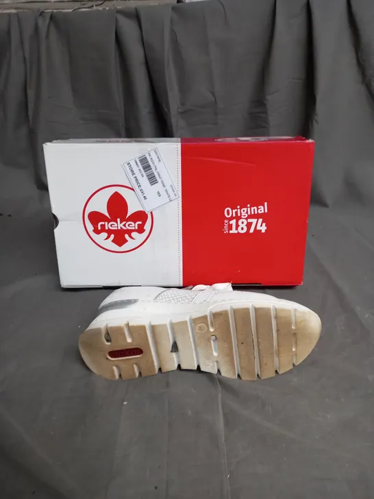 BOXED RIEKER RAISED WHITE ZIP UP TRAINERS SIZE 5 