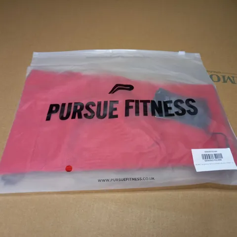 PACKAGED PURSUE FITNESS RED SEAMLESS SHORT LENGTH SHORTS - SMALL