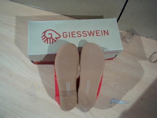 BOXED PAIR OF GIESSWEIN SLIM FIT KIDS SHOES RED SIZE 29
