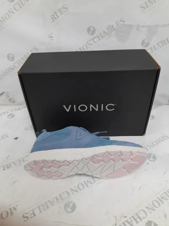 BOXED PAIR OF VIONIC BLUE MESH TRAINERS SIZE 7 