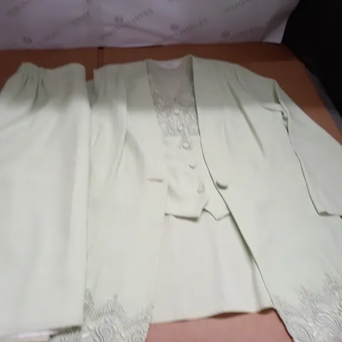 MODERN CLASSIC GREEN JACKET AND SKIRT - UK 14