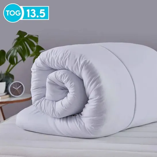 BAGGED HOLLOWFIBRE 13.5 TOG QUILTED DUVET - SUPER KING (1 ITEM)