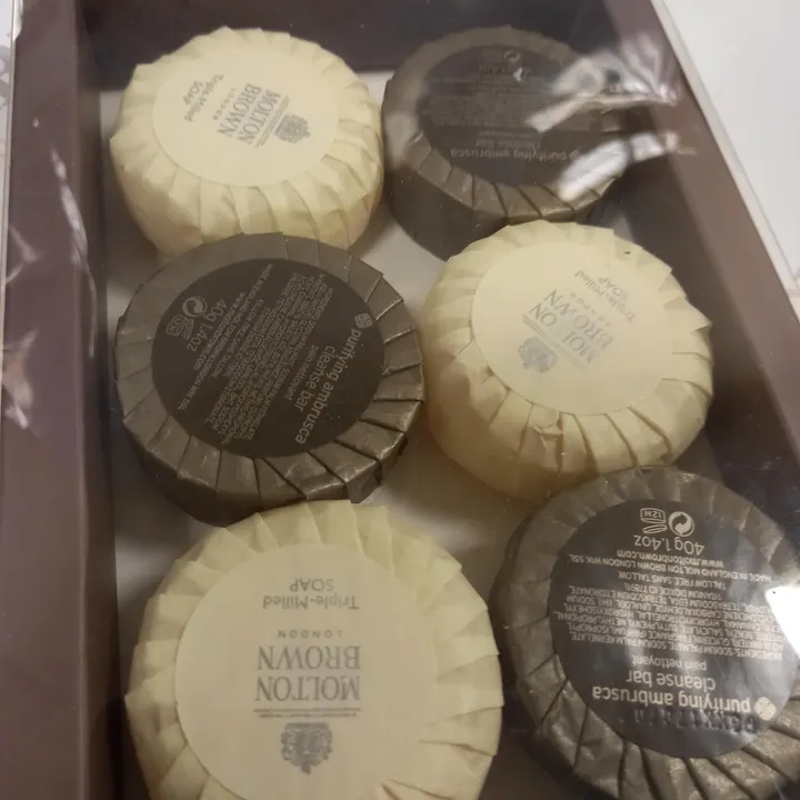 PACKS OF MOLTON BROWN TRIPLEMILLED SOAP 4546598Simon Charles Auctioneers