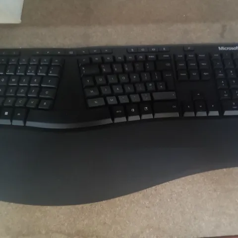 MICROSOFT ERGONOMIC KEYBOARD