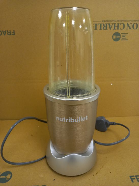 NUTRIBULLET 900 SERIES BLENDER 