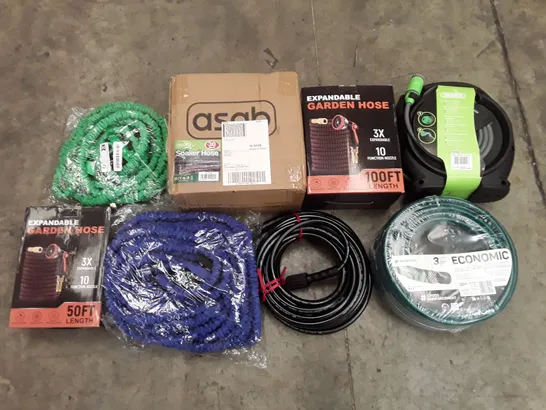 PALLET OF ASSORTED GARDEN HOSES