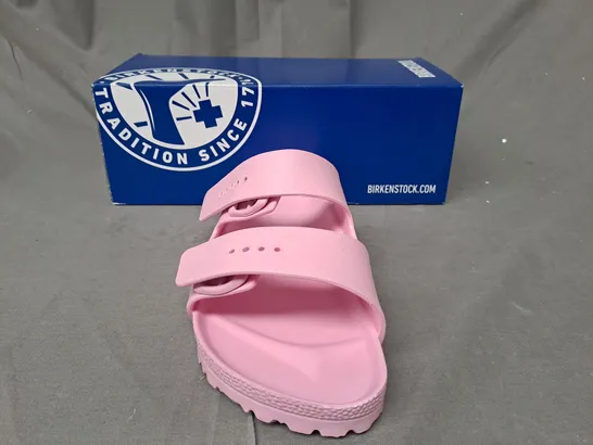 BOXED PAIR OF BIRKENSTOCK ARIZONA EVA OPEN TOE SANDALS IN PINK UK SIZE 5.5