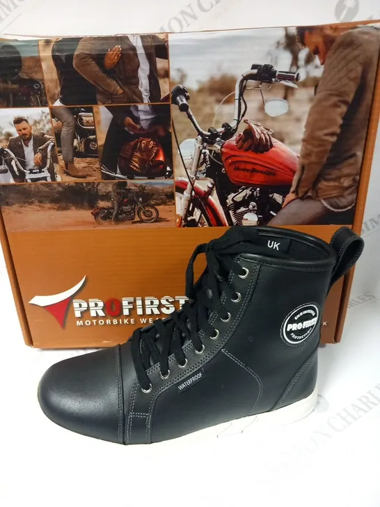 BOXED PRO FIRST MOTORBIKE WEARS SIZE 7