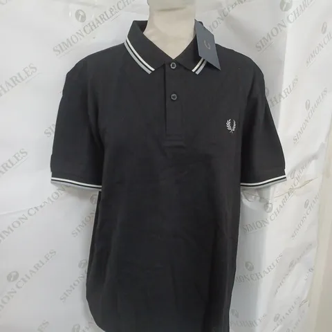 FRED PERRY TWIN TIP POLO IN BLACK SIZE L