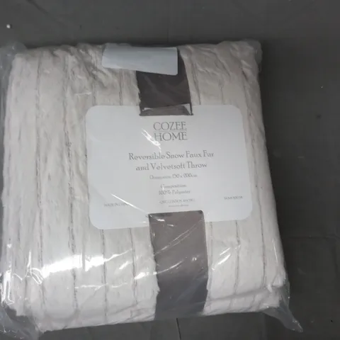 BOXED COZEE HOME REVERSIBLE SNOW FAUX FUR AND VELVETSOFT THROW