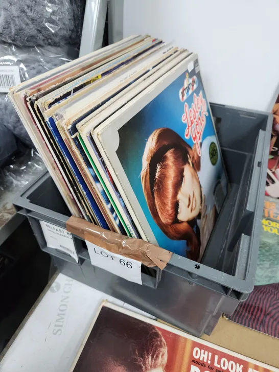 A COLLECTION OF VINYL RECORD LPs ETC