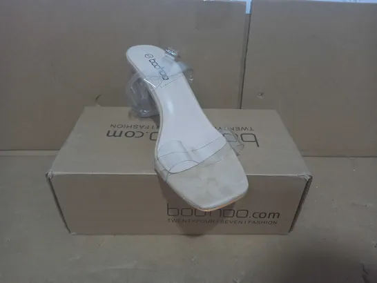 BOXED PAIR OF BOOHOO CLEAR HEELS UK SIZE 6