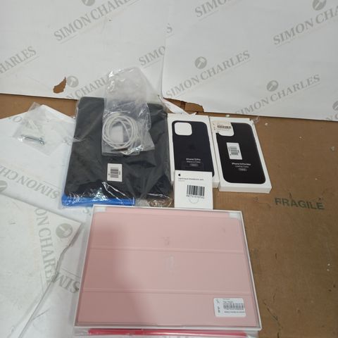 LOT OF ASSORTED PHONE ACCESSORIES TO INCLUDE CHARGERS, PHONE CASES AND HEADPHONE JACK