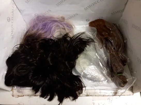 LOT OF 5 ASSORTED WIGS AND HAIR EXTENSIONS IN VARIOUS COLOURS