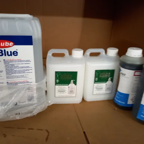 LOT OF 11 ASSORTED HOME LIQUID ITEMS TO INCLUDE CARLUBE AD BLUE, BAYLISS & HARDING REFILLS AND SCOTTISH SALMON OIL - COLLECTION ONLY