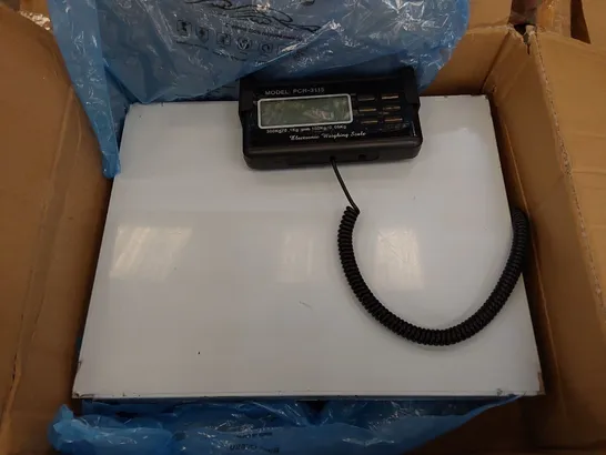 BOXED ELECTRONIC PARCEL WEIGHING SCALE, MODEL: PCR-3115