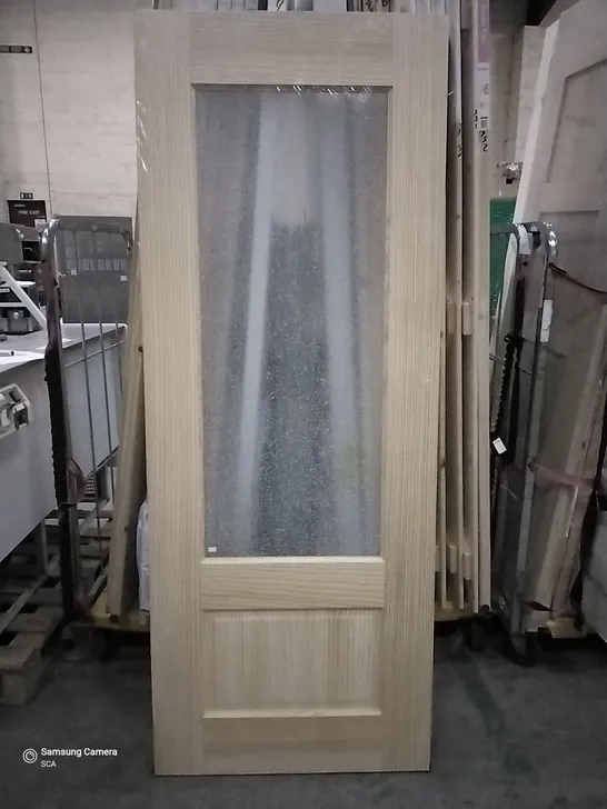 1981MM X 762MM (CRACKED GLASS) 2 PANNEL CLEAR PINE GLAZED INTERNAL DOOR