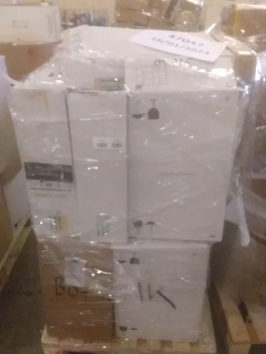 PALLET OF ASSORTED WALLPAPER 