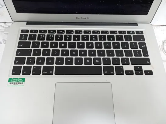 APPLE MACBOOK AIR 7 2/A1466