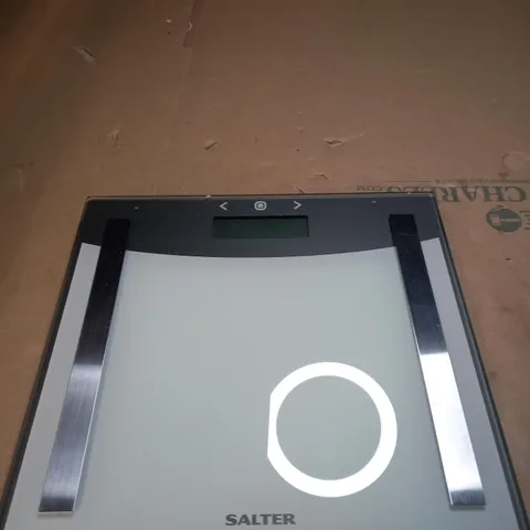 SALTER ELECTRONIC BATHROOM SCALES 