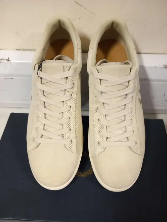 BOXED FRED PERRY SPENCER PERF SUEDE OATMEAL SIZE 9