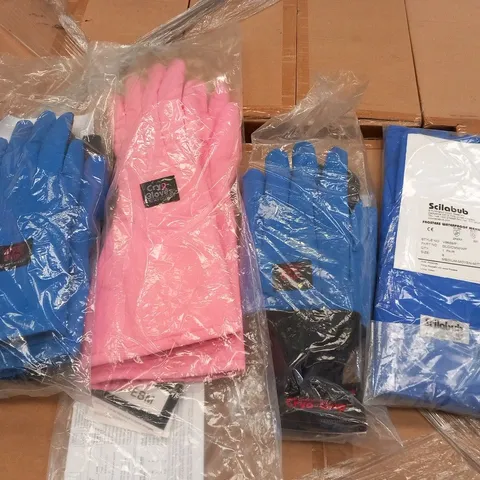 APPROXIMATELY 55 PAIRS OF WORKPLPACE GLOVES TO INCLUDE; SCILABUB FROSTERS WATERPROOF MEMBRANE GLOVE AND CRYO GLOVES TEMPSHIELD