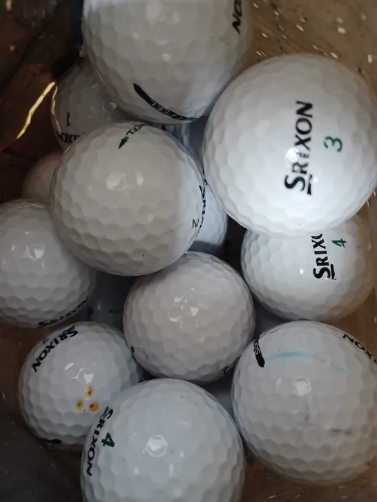 BOX OF APPROX 20 GOLF BALLS TO INCLUDE SRIXON 