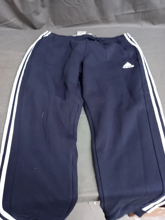 ADIDAS 3 STRIPE FLEECE SWEATPANTS IN NAVY - 2XL	